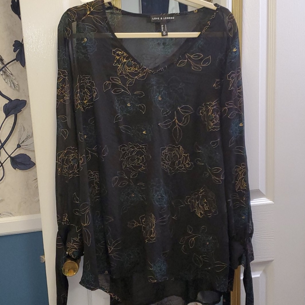Love & legend cold shoulder chiffon top